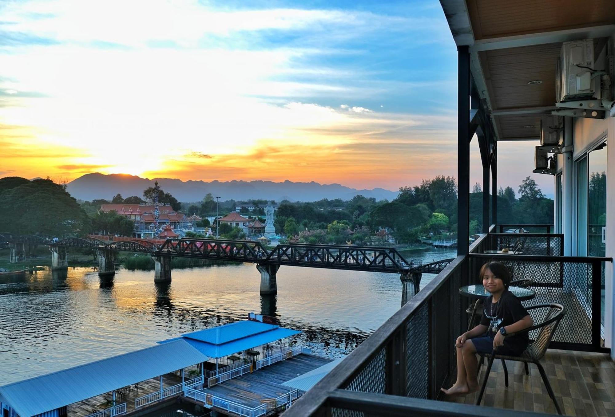 River Kwai View Hotel - Sha Extra Plus Certified Kanchanaburi by Eksteriør bilde